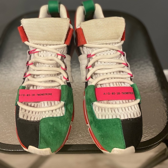 Adidas sneakers - Picture 1 of 6